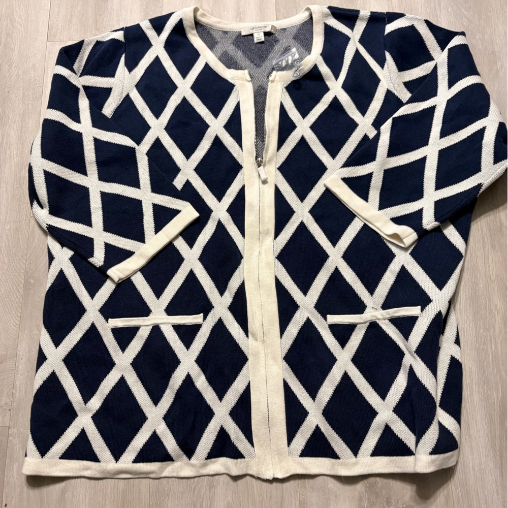 Liz Claiborne Blue and Cream Knit Sweater